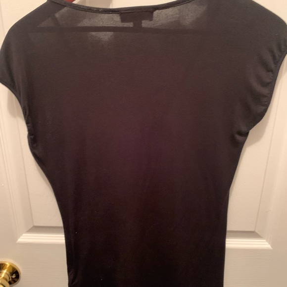 Black and white ruffle front top - Picture 6 of 7